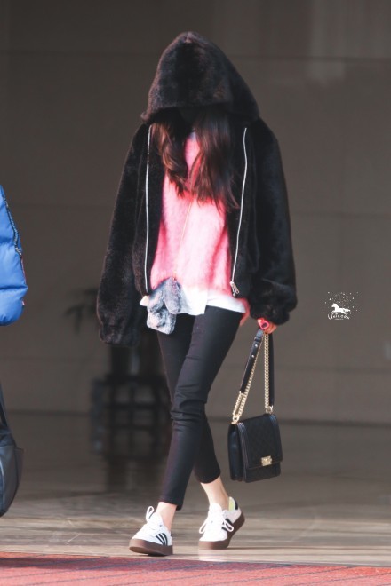 Dương Mịch nương nhờ Phật pháp giữa thăng trầm hôn nhân