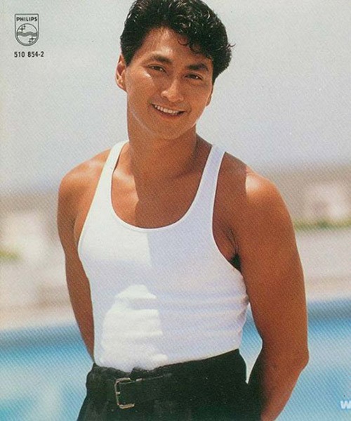 Triển Chiêu kinh điển: Là đàn anh của Lý Liên Kiệt vẫn trẻ trung phong độ, đã tính đến chuyện dưỡng lão