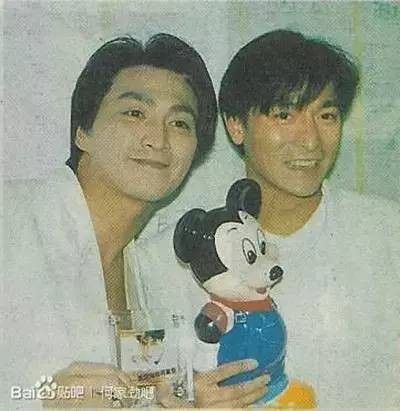 Triển Chiêu kinh điển: Là đàn anh của Lý Liên Kiệt vẫn trẻ trung phong độ, đã tính đến chuyện dưỡng lão