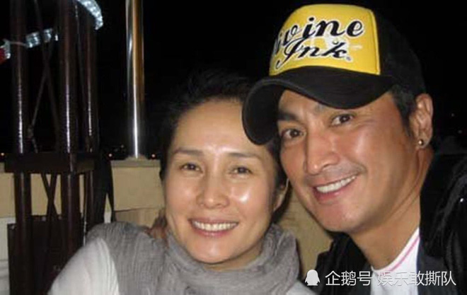 Triển Chiêu kinh điển: Là đàn anh của Lý Liên Kiệt vẫn trẻ trung phong độ, đã tính đến chuyện dưỡng lão