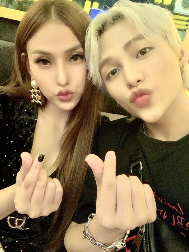 Thu Thuỷ mừng sinh nhật tuổi 35 rạng rỡ và sang chảnh sau biến cố hôn nhân Thu Thuỷ mừng sinh nhật tuổi 35 rạng rỡ và sang chảnh sau biến cố hôn nhân