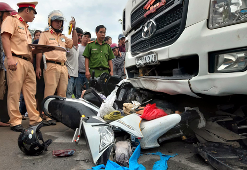 Phó thủ tướng: Xem xét trách nhiệm cả tài xế và chủ xe container