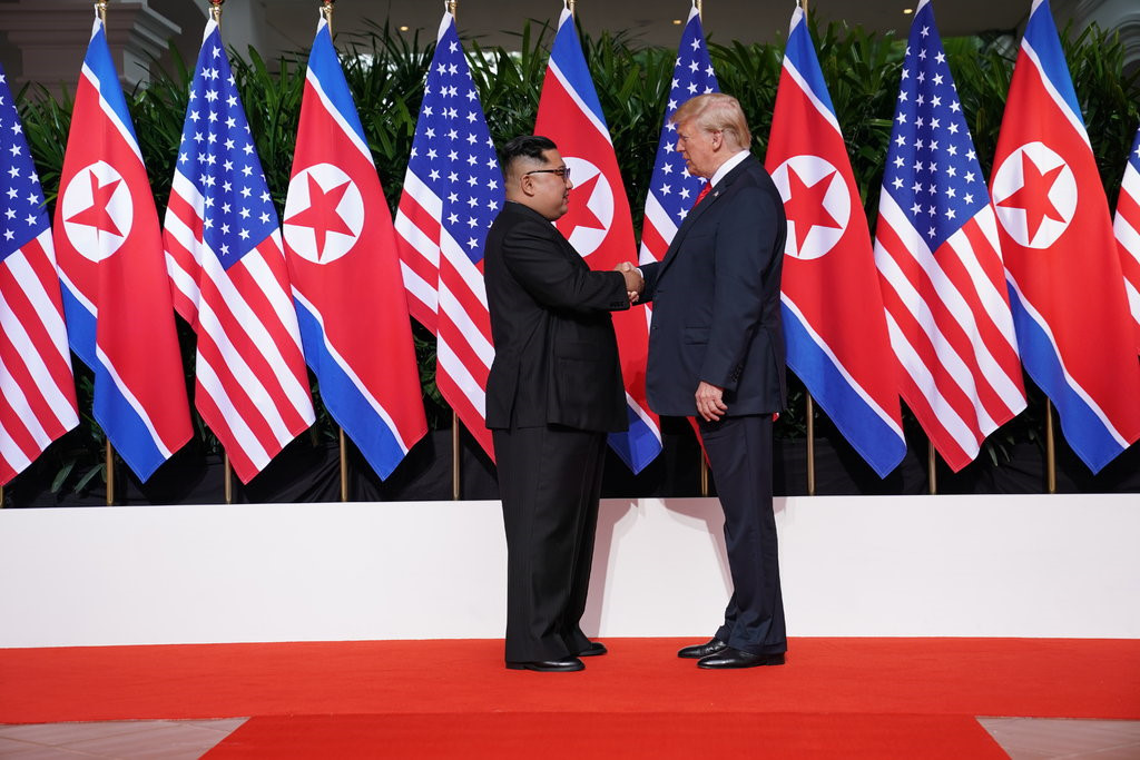 Đàm phán Trump - Kim trở về vạch xuất phát, lập trường khó dung hòa