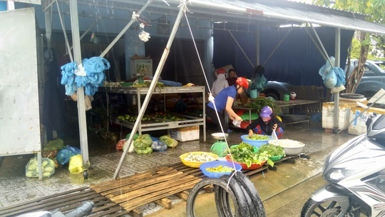 Dân khóc thét vì hành lá ở Phú Quốc 150.000 đồng/kg