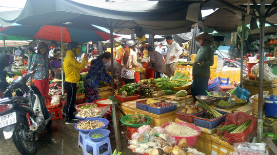 Dân khóc thét vì hành lá ở Phú Quốc 150.000 đồng/kg