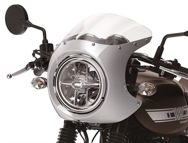Kawasaki W800 Café dáng hoài cổ, giá gần 10.000 USD