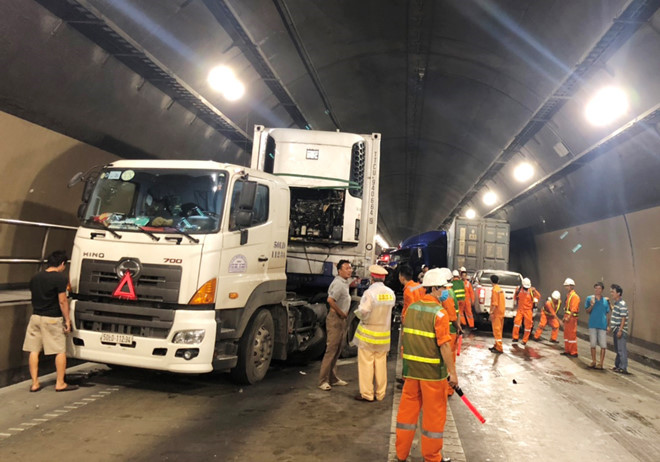 Tài xế xe tải, xe container cần lưu ý gì để giảm nguy cơ tai nạn?