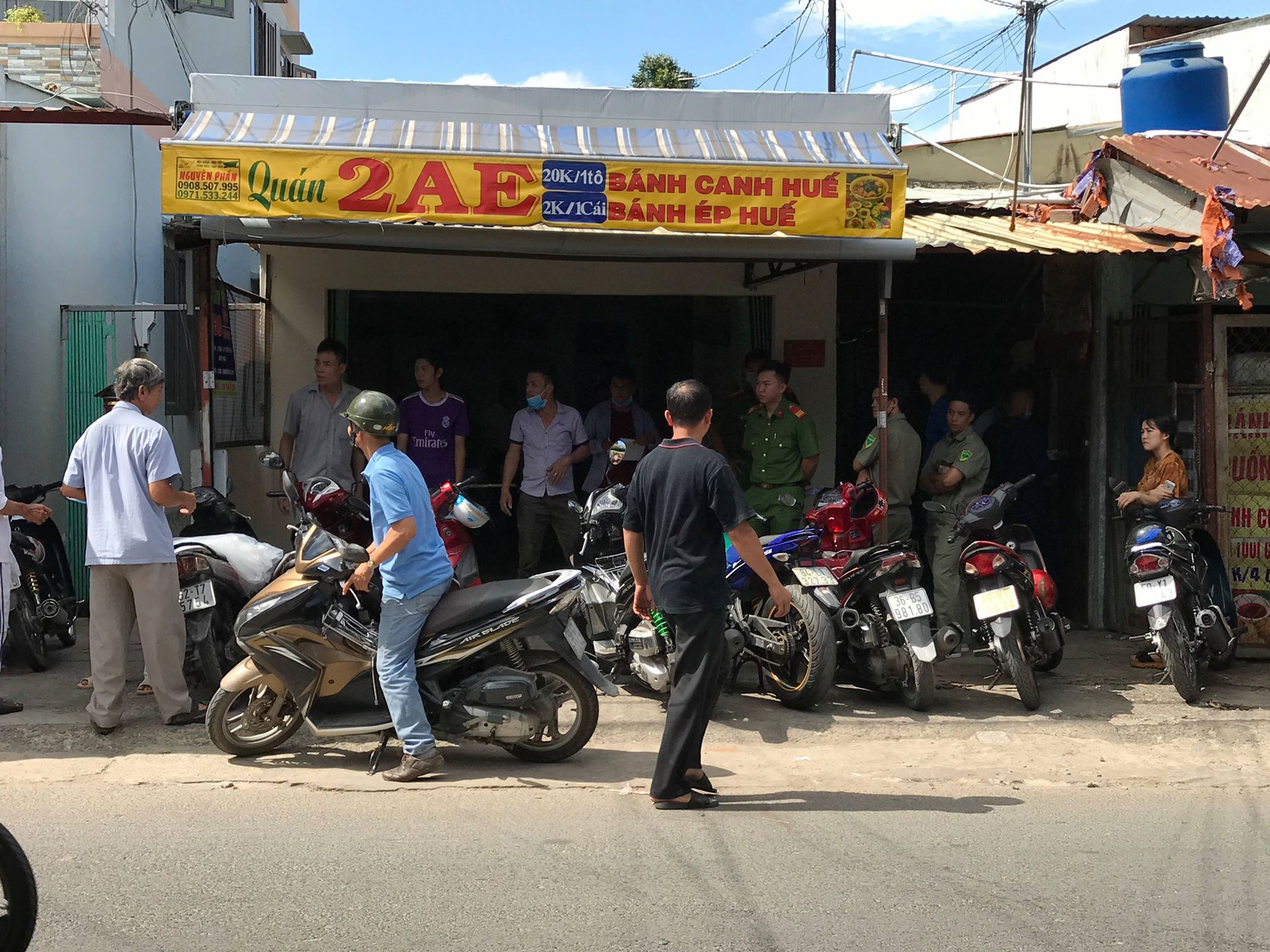 Nam thanh niên 9x tử vong nhiều ngày trong tư thế treo cổ tại dãy trọ, gia đình ở bên cạnh nhưng không ai biết