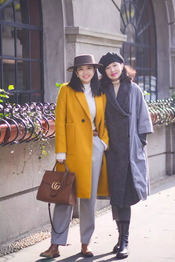 Hai người phụ nữ khác biệt thế hệ này sẽ giúp bạn tìm ra “chìa khóa” mặc đẹp dù ở bất cứ ngưỡng tuổi nào