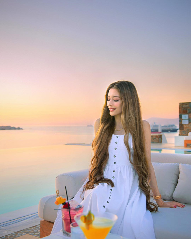 5 hot girl gốc Việt nổi tiếng trên mạng vì vừa xinh đẹp, vừa tài năng