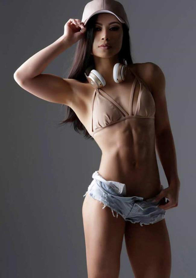 5 cô gái Việt nổi tiếng trên mạng vì có cơ bắp cuồn cuộn như đàn ông