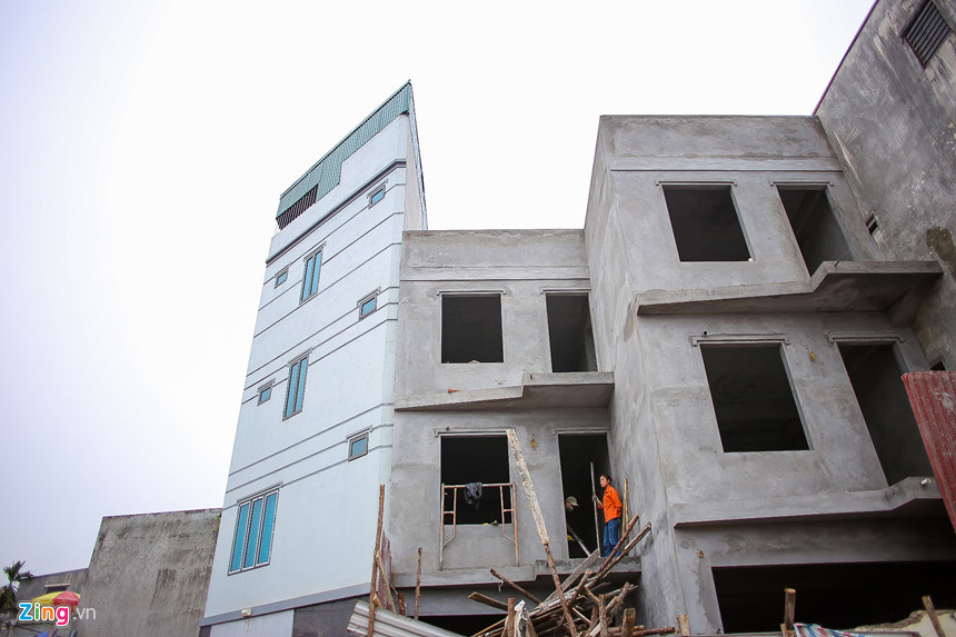 Nhà siêu mỏng, kỳ dị bên con đường nghìn tỷ mới ở Hà Nội