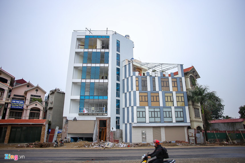 Nhà siêu mỏng, kỳ dị bên con đường nghìn tỷ mới ở Hà Nội