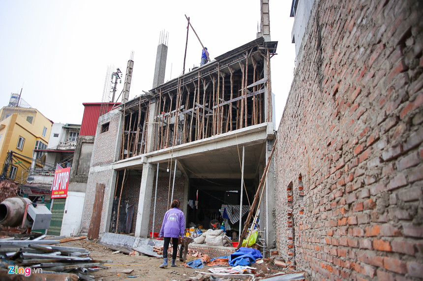 Nhà siêu mỏng, kỳ dị bên con đường nghìn tỷ mới ở Hà Nội