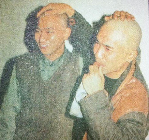 Loạt ảnh đáng giá ngàn vàng của sao Hoa ngữ ngày xưa: Không ngờ Song Hye Kyo là fan ruột của Trương Quốc Vinh