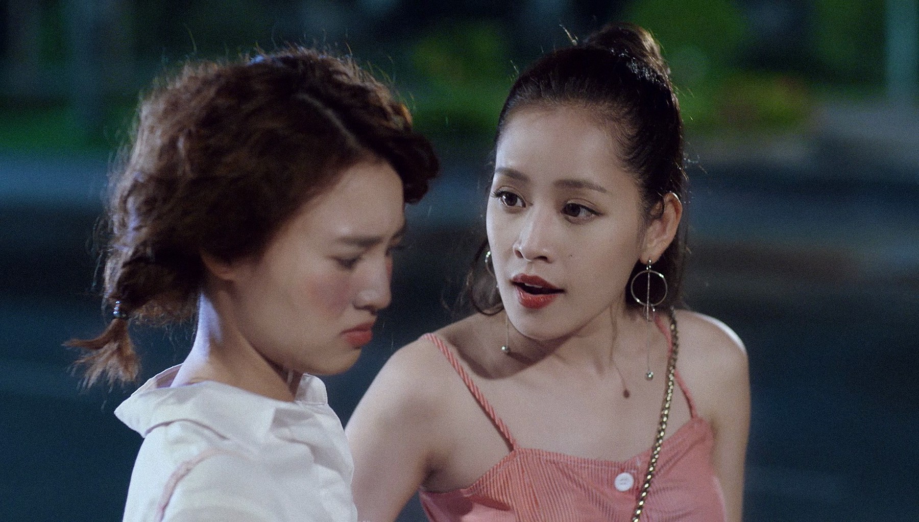 Mối Tình Đầu Của Tôi tung trailer chính thức: Bình An bị Chi Pu cưỡng hôn Mối Tình Đầu Của Tôi tung trailer chính thức: Bình An bị Chi Pu cưỡng hôn