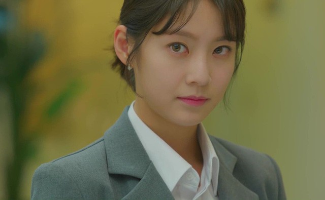 Đám cưới lại cứ bị hỏi chuyện bầu bí, cô dâu đột nhiên hỏi xoáy một câu khiến người hàng xóm câm nín