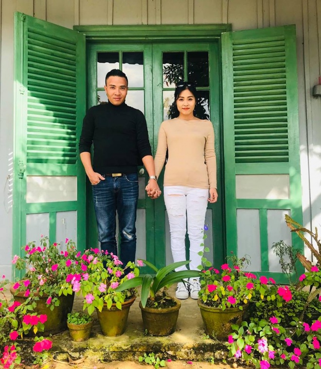 Vợ chồng MC Hoàng Linh tiếp tục khoe loạt ảnh tình tứ ở Đà Lạt