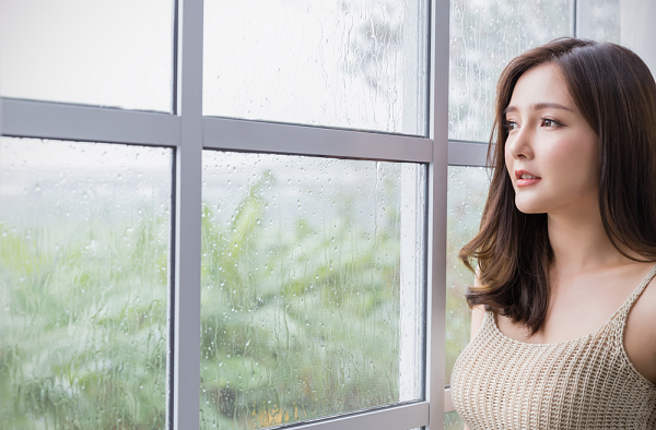 Gặp được người yêu cũ, ngỡ anh sẽ niệm tình mà quay lại, không ngờ anh nói một câu khiến tôi cay mắt