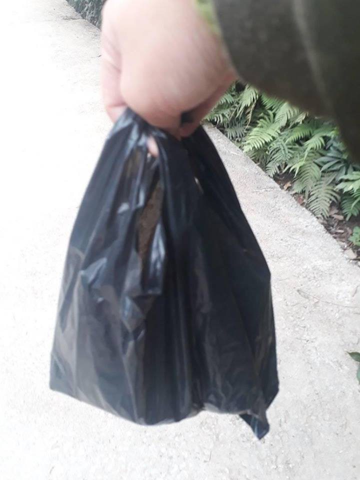 Khoe bạn trai vượt 70km giữa trời lạnh để dẫn mình đi ăn, cô nàng khiến dân mạng bĩu môi: Để xem được bao lâu!