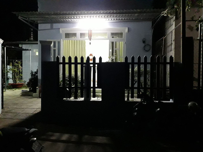 Chồng tá hoả phát hiện vợ chết trong tư thế treo cổ trước cửa phòng ngủ