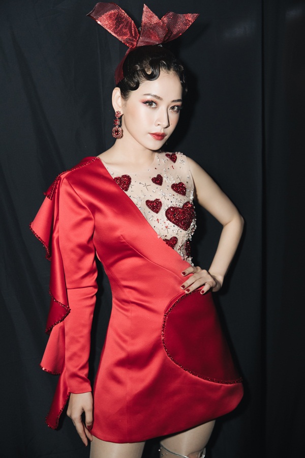 10 bộ váy giúp Chi Pu nổi bật trên thảm đỏ 2018