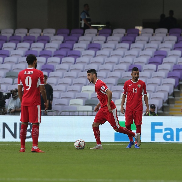 ĐT Australia bắt đầu hành trình bảo vệ ngôi vương bằng trận thua sốc trước Jordan