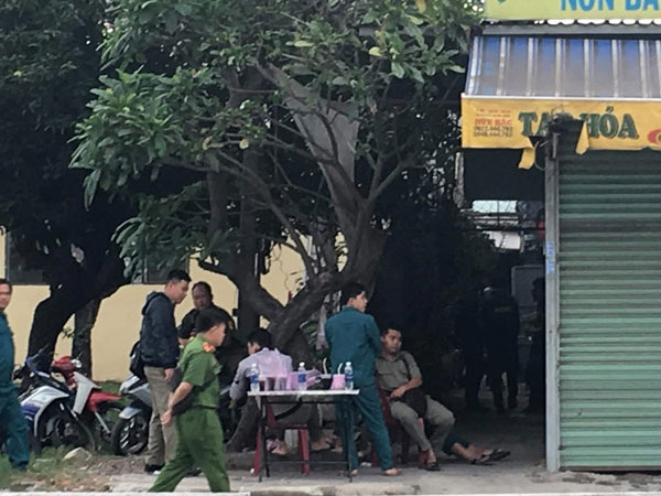 Hai vợ chồng chết bất thường trong phòng trọ