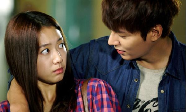 Biết nhà vợ sắp cưới 3 đời bỏ chồng, vừa dạm ngõ tôi đã muốn đến xin lại quả lễ