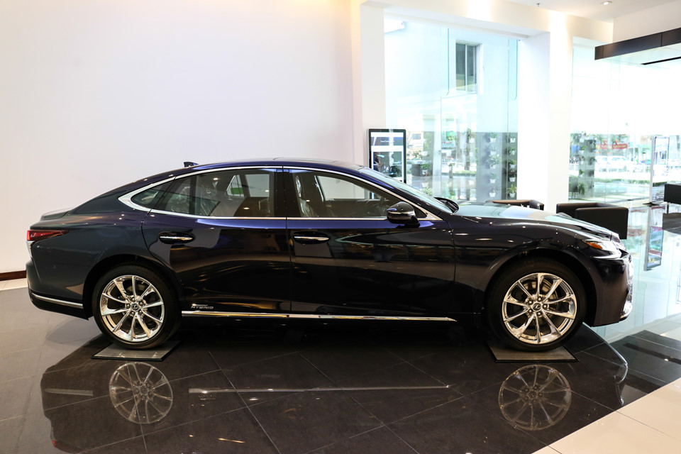 Chi tiết Lexus LS500h 2019 giá 8,75 tỷ đồng vừa ra mắt ở VN