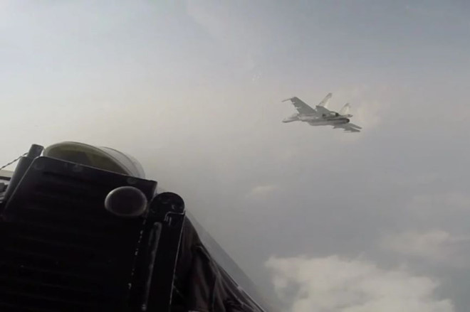 TQ tiết lộ video đối đầu máy bay nước ngoài trên biển Hoa Đông