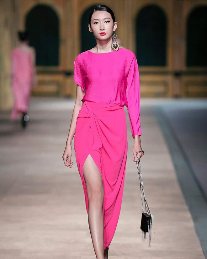 Hoa khôi ĐH Hutech cao 1,75 m, giành nhiều giải thưởng về người mẫu