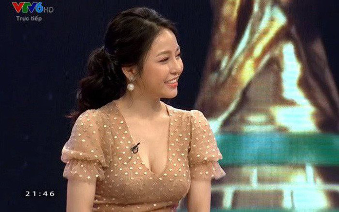 Hot girl Trâm Anh sau ồn ào tình ái với Pew Pew: Thay đổi nhất là ở túi tiền. Túi tiền dày hơn