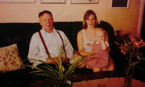 Triệu phú mất, người thân phát hiện chàng thừa kế là con hờ