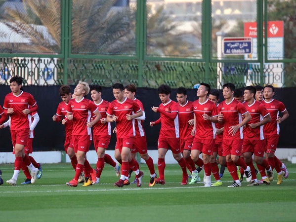 Trước ngày đấu Iraq, Văn Toàn cảnh báo toàn đội không được ngủ say trong men chiến thắng