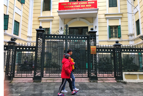 Hà Nội cấm ghi hình cán bộ tiếp dân nếu chưa xin phép