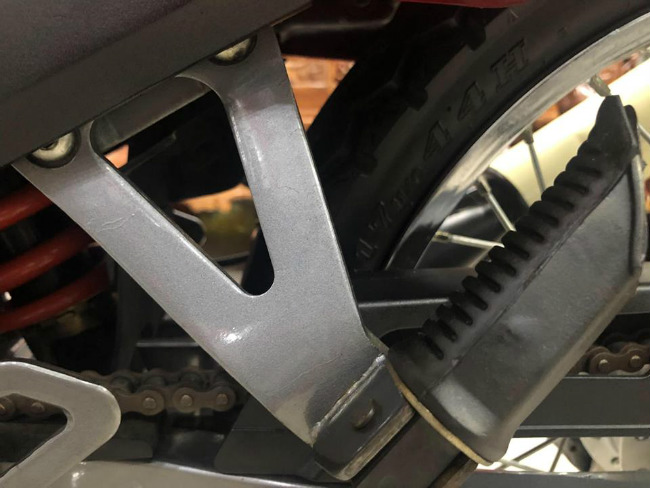 SỐC: Suzuki RGV120 đời 2002 thét giá 1 tỷ đồng tại Việt Nam