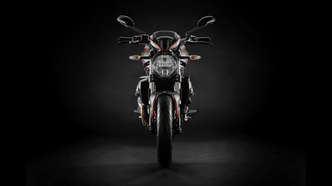 2019 Ducati Monster 821 Stealth: Mãnh thú tàng hình bí ẩn