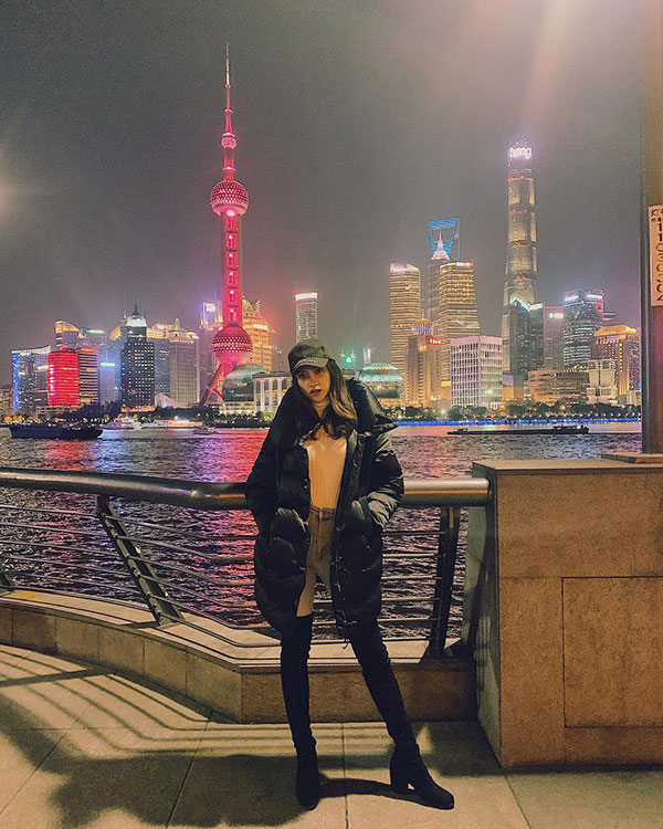 Cùng 1 chiếc áo phao và đôi boots, Hương Giang thể hiện trình mix&match; thượng thặng khi tạo nên 3 set đồ siêu phong cách