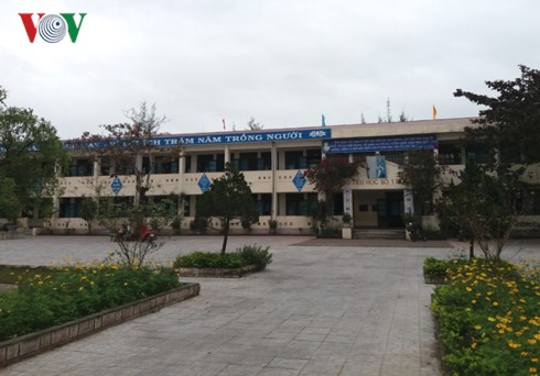 Cô giáo tát 2 cái khiến học sinh nghi bị chấn động sọ não