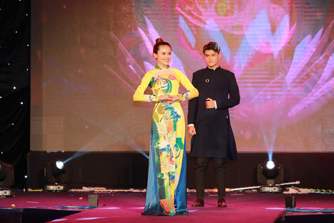 Nhan sắc tươi tắn, rạng rỡ của hai tân á khôi ĐH Hutech