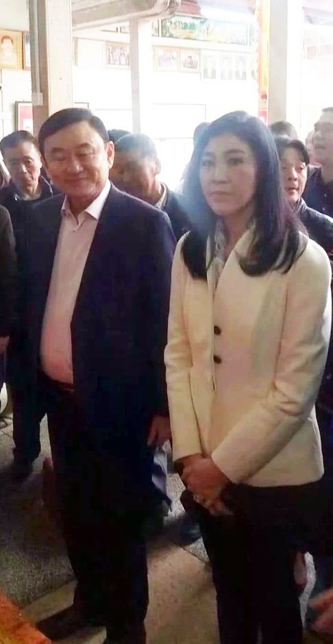 Ông Thaksin và bà Yingluck về thăm tổ tiên ở Trung Quốc