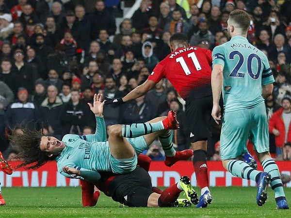 Bốc thăm vòng 4 FA Cup: Đại chiến Arsenal - MU tại Emirates