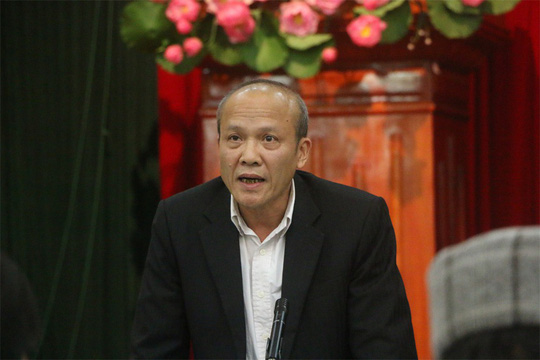 Hà Nội chi hơn 7 triệu đồng chặt mỗi cây xanh trên đường Láng dài 4 km