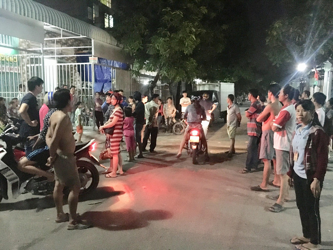 Phát hiện cô gái trẻ chết trước cửa nhà tắm trong phòng trọ