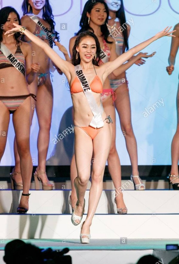 Hoa hậu Hoàn vũ Nhật Bản: Thí sinh diện bikini tạo dáng phản cảm để gây chú ý