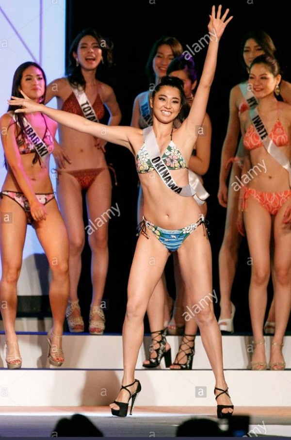 Hoa hậu Hoàn vũ Nhật Bản: Thí sinh diện bikini tạo dáng phản cảm để gây chú ý