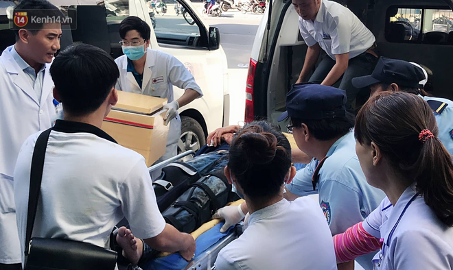 Bảo quản, chuyển đến bệnh viện cánh tay của nữ sinh gặp nạn trong vụ xe khách chở hơn 20 sinh viên lao xuống đèo Hải Vân