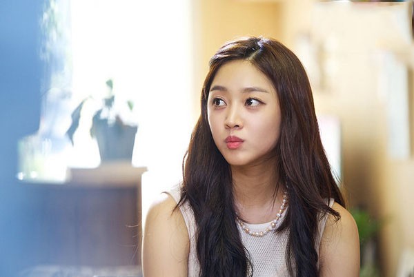 Ngày đầu làm dâu, nàng dâu ngủ quên khiến mẹ chồng giận nhưng cũng nhờ nhanh trí, cô đã cứu ngay bàn thua trông thấy