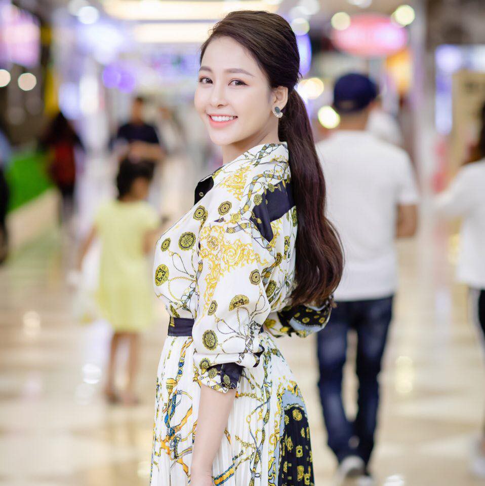 Bị ném đá vì phát ngôn có cơ hội sẽ yêu thử Bùi Tiến Dũng, hot girl Trâm Anh còn thách antifan đánh nhau?